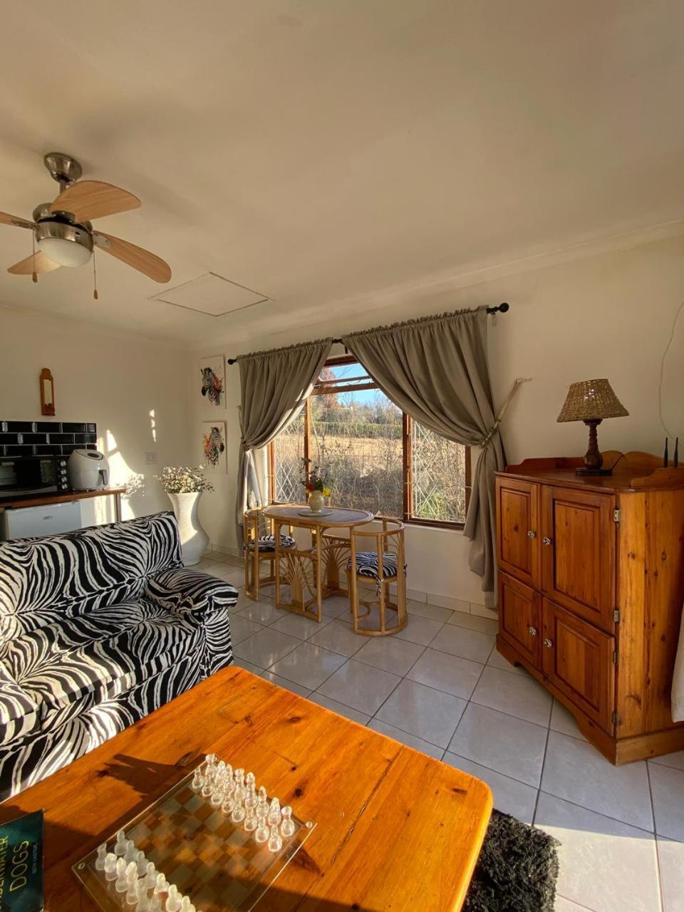 Sani Pass View Cottage Himeville Buitenkant foto